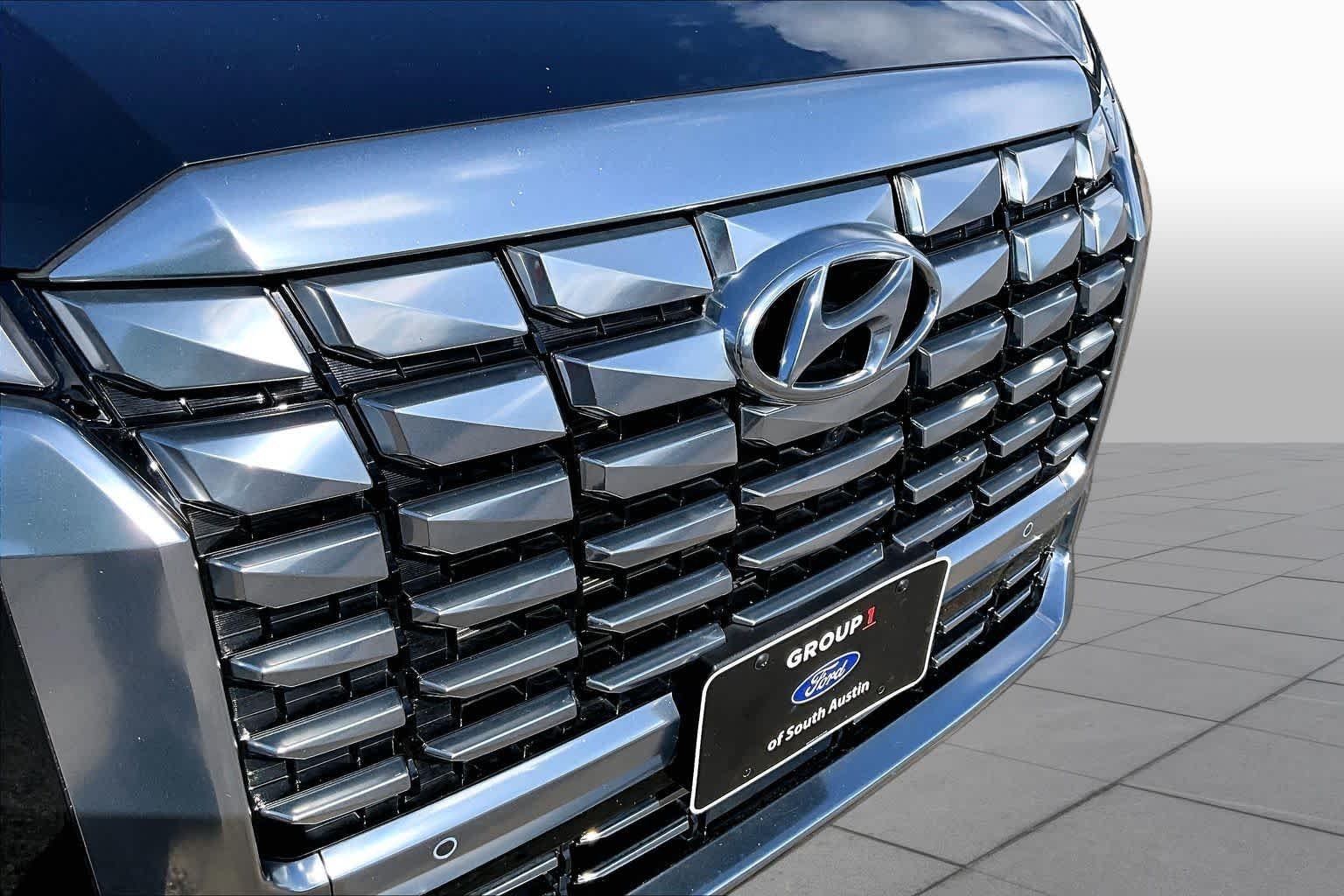Certified Used 2025 Moonlight Cloud Hyundai Calligraphy image 30