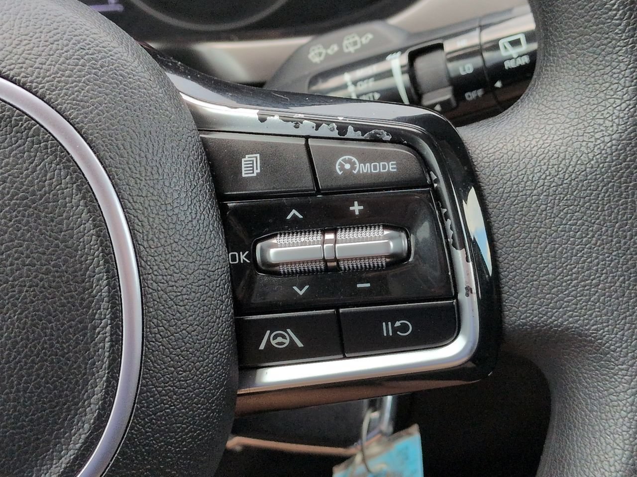Certified Used 2023 Ebony Black Kia LX image 27