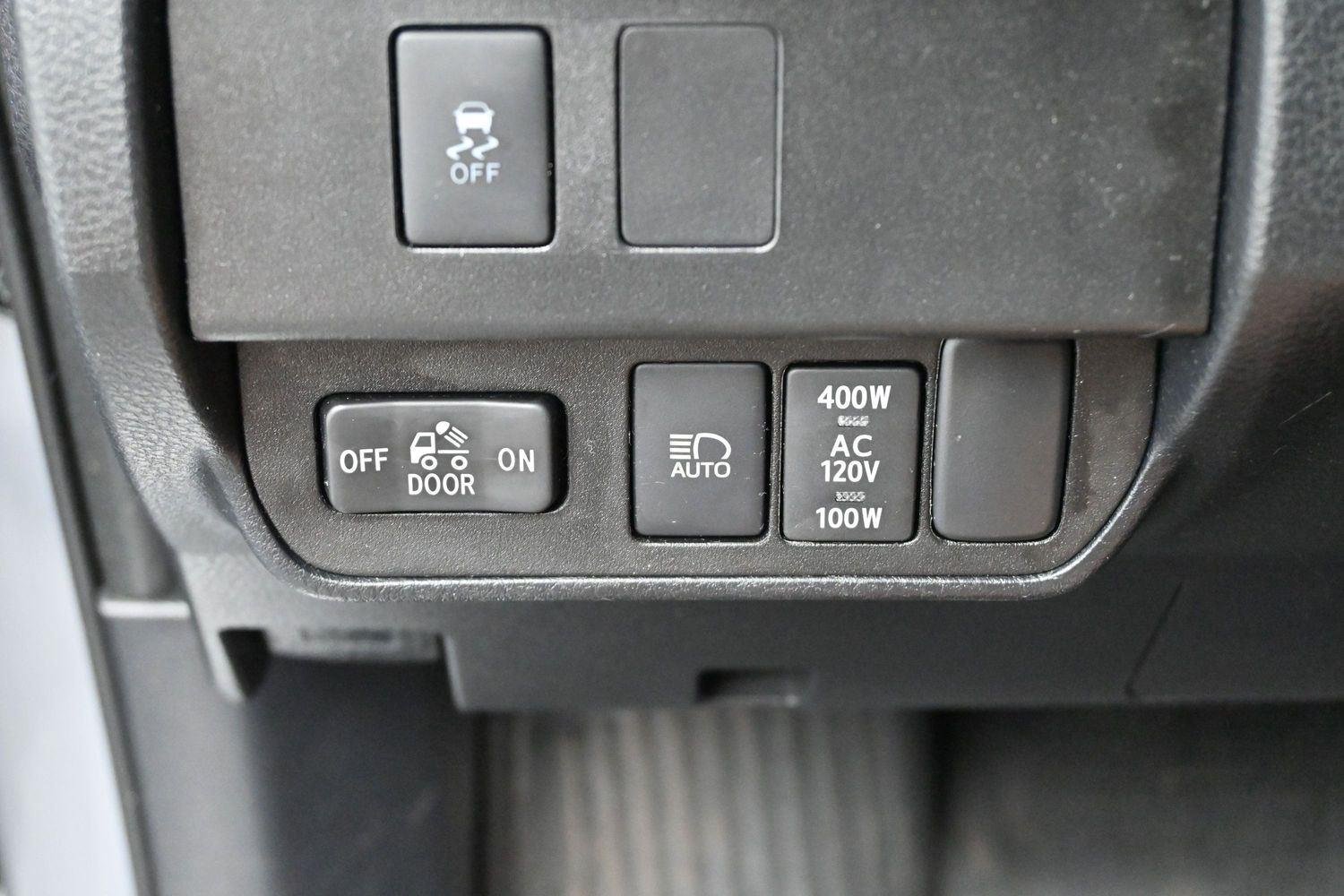 Used 2020 Silver Sky Metallic Toyota SR5 image 25