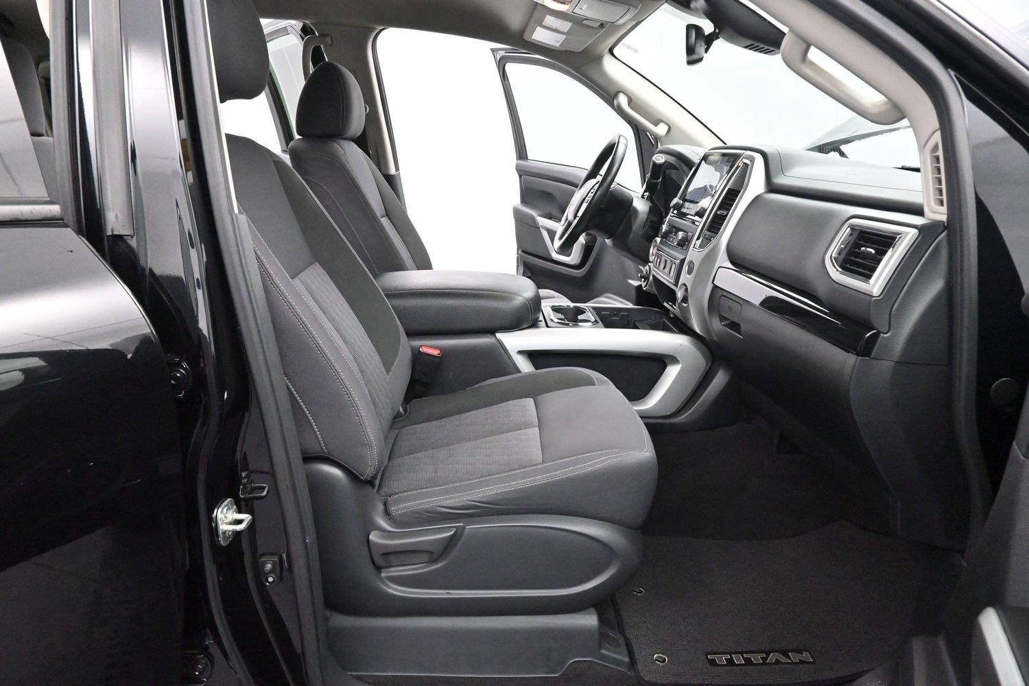 Used 2020 Super Black Nissan SV image 31