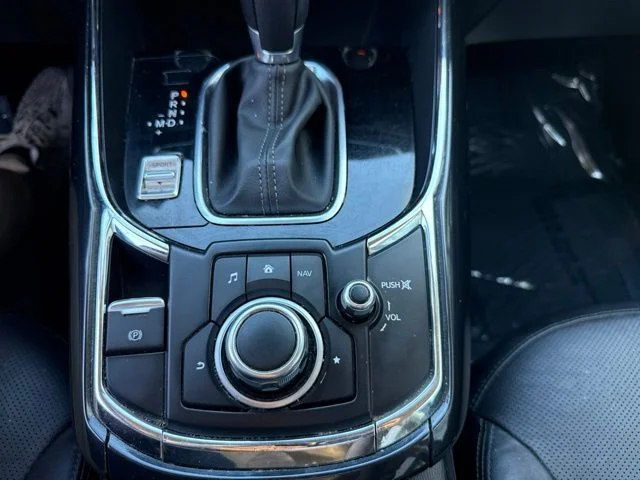 Used 2018 Red Mazda Touring image 19
