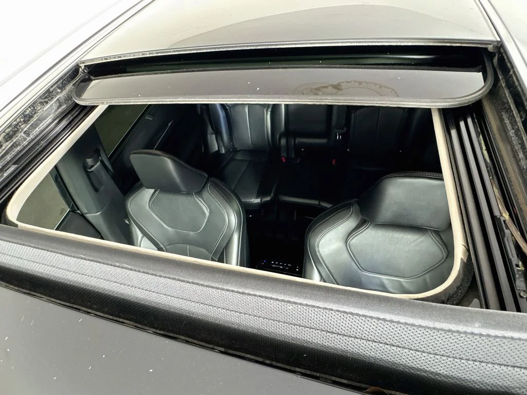 Certified Used 2024 Mineral INFINITI LUXE image 28
