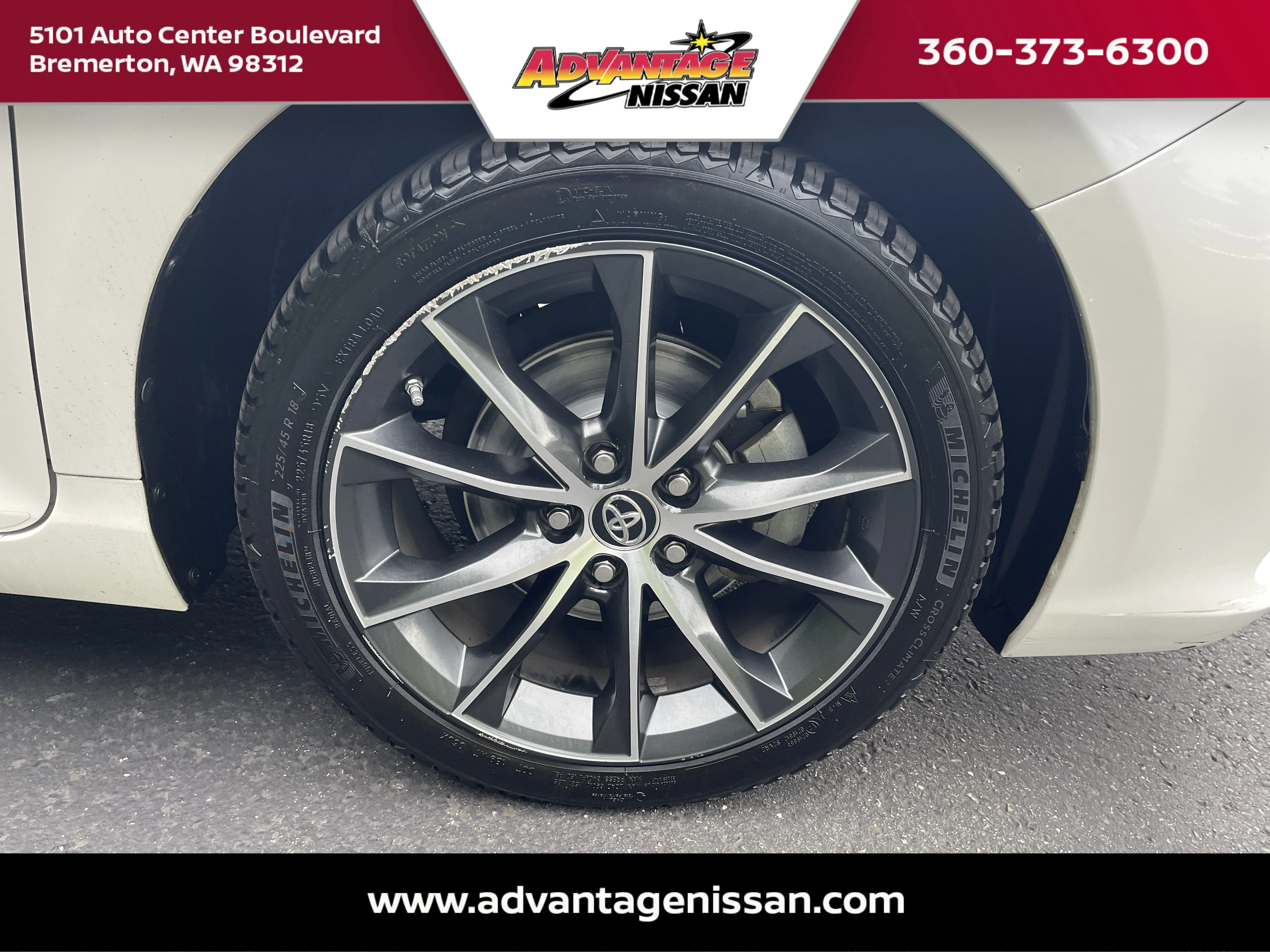 Used 2015 Blizzard Pearl Toyota XSE image 12