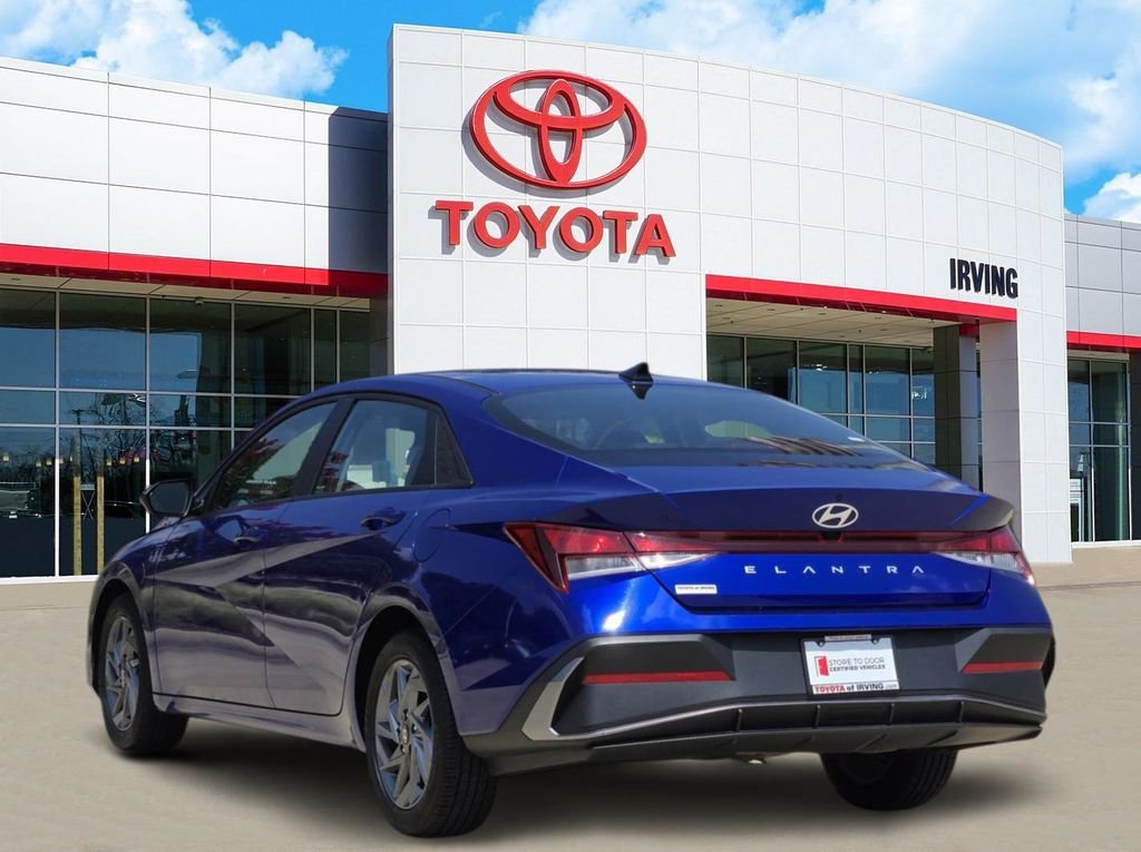 Used 2024 Blue Hyundai SEL image 3