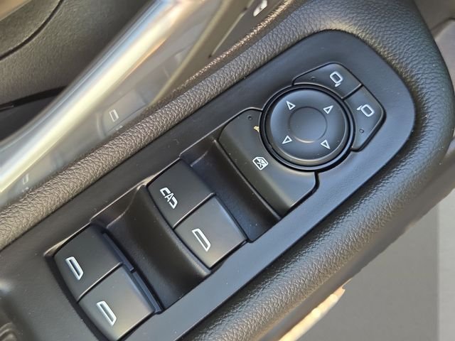 Used 2024 Ebony Twilight Metallic GMC SLE image 15