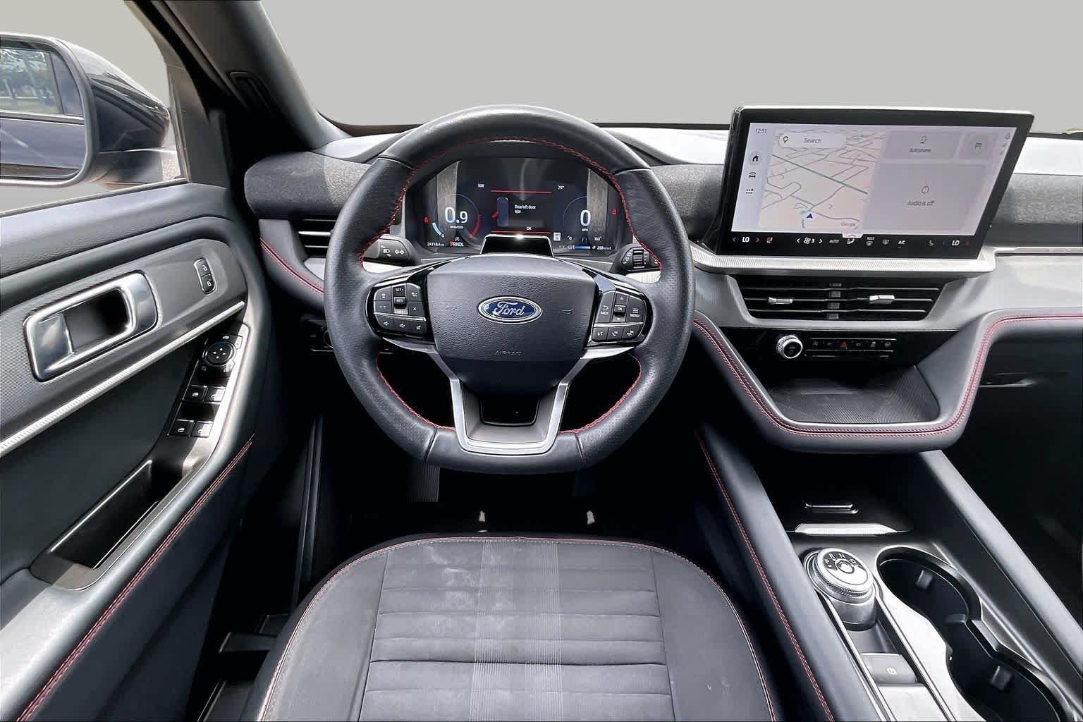 Used 2025 Agate Black Ford ST-Line image 10
