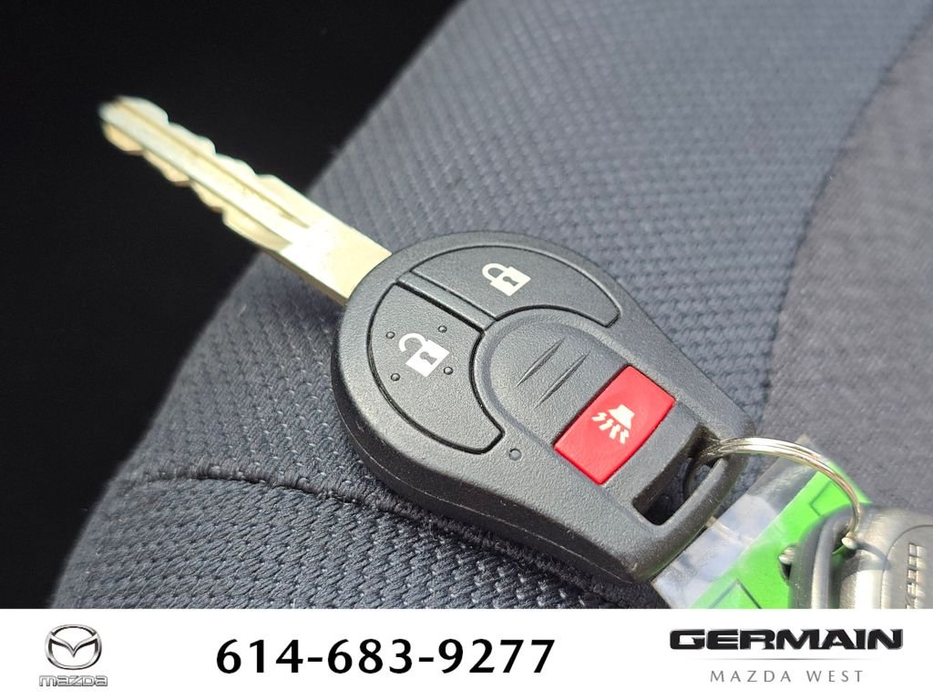 Used 2011 Gray Nissan S image 35