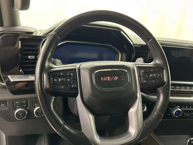 Used 2022 Silver GMC Elevation image 8