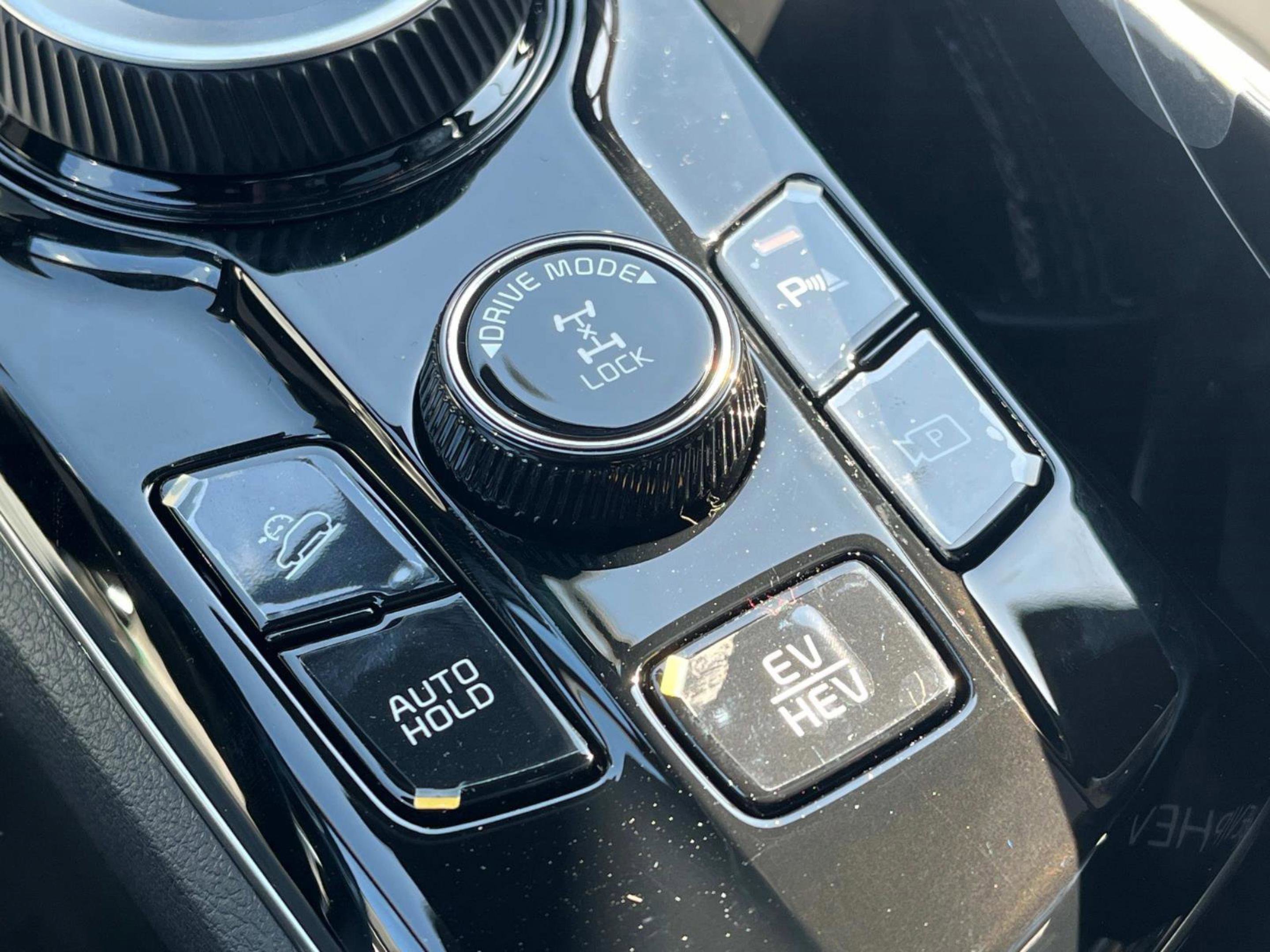 2025 Kia Sportage X-Line - Photo 29