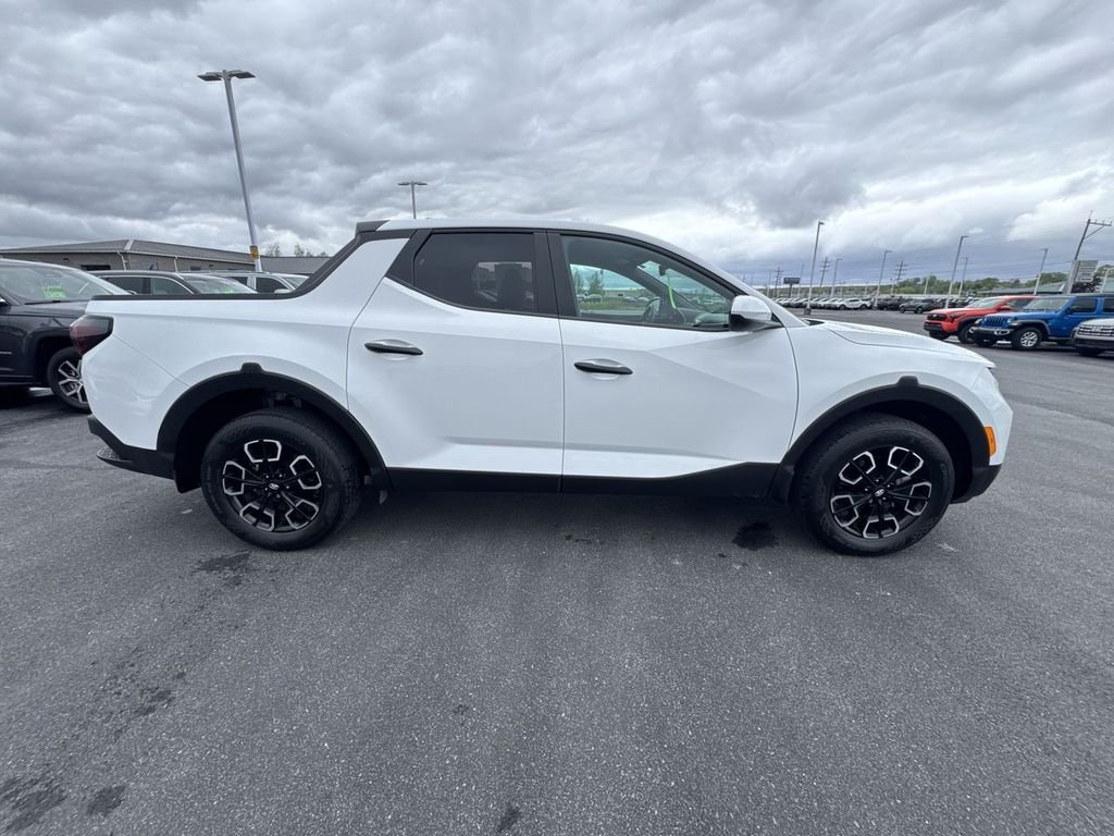 Certified Used 2024 White Hyundai SE image 9
