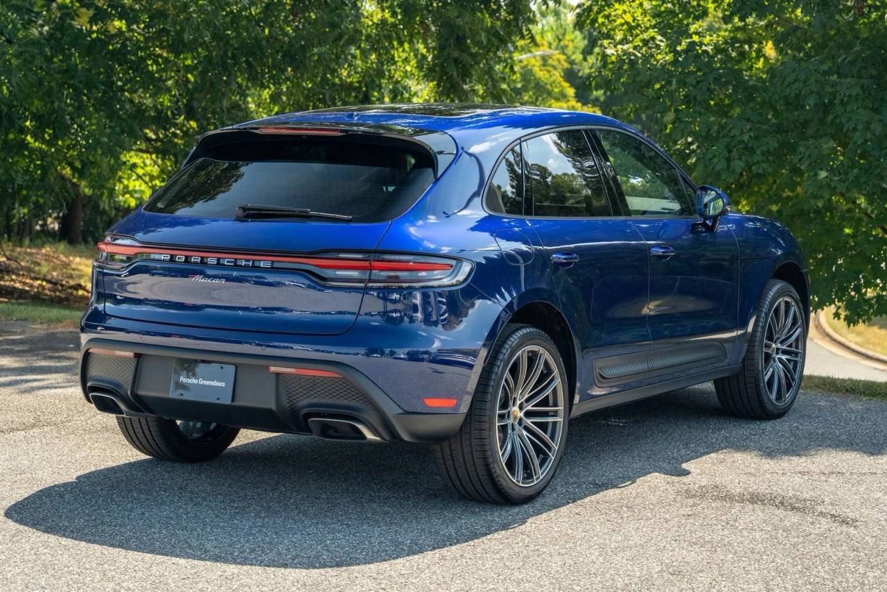 Used 2026  Porsche  image 7