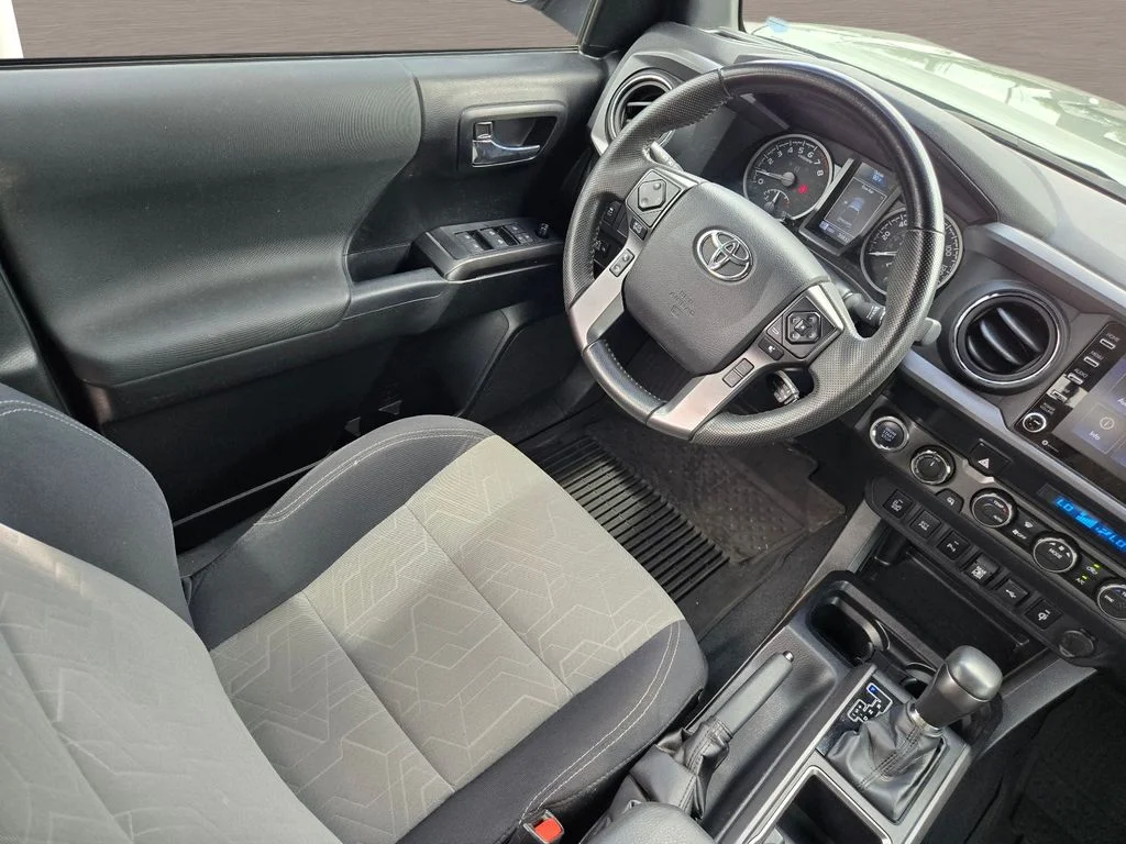 Used 2022  Toyota TRD Off-Road image 18