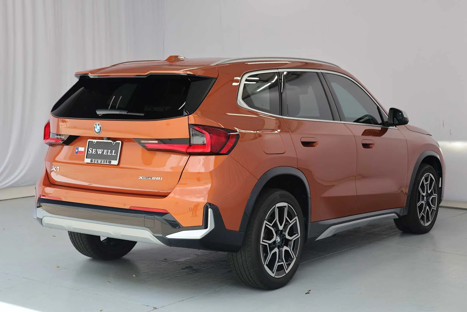 Certified Used 2024 Utah Orange Metallic BMW xDrive28i image 10