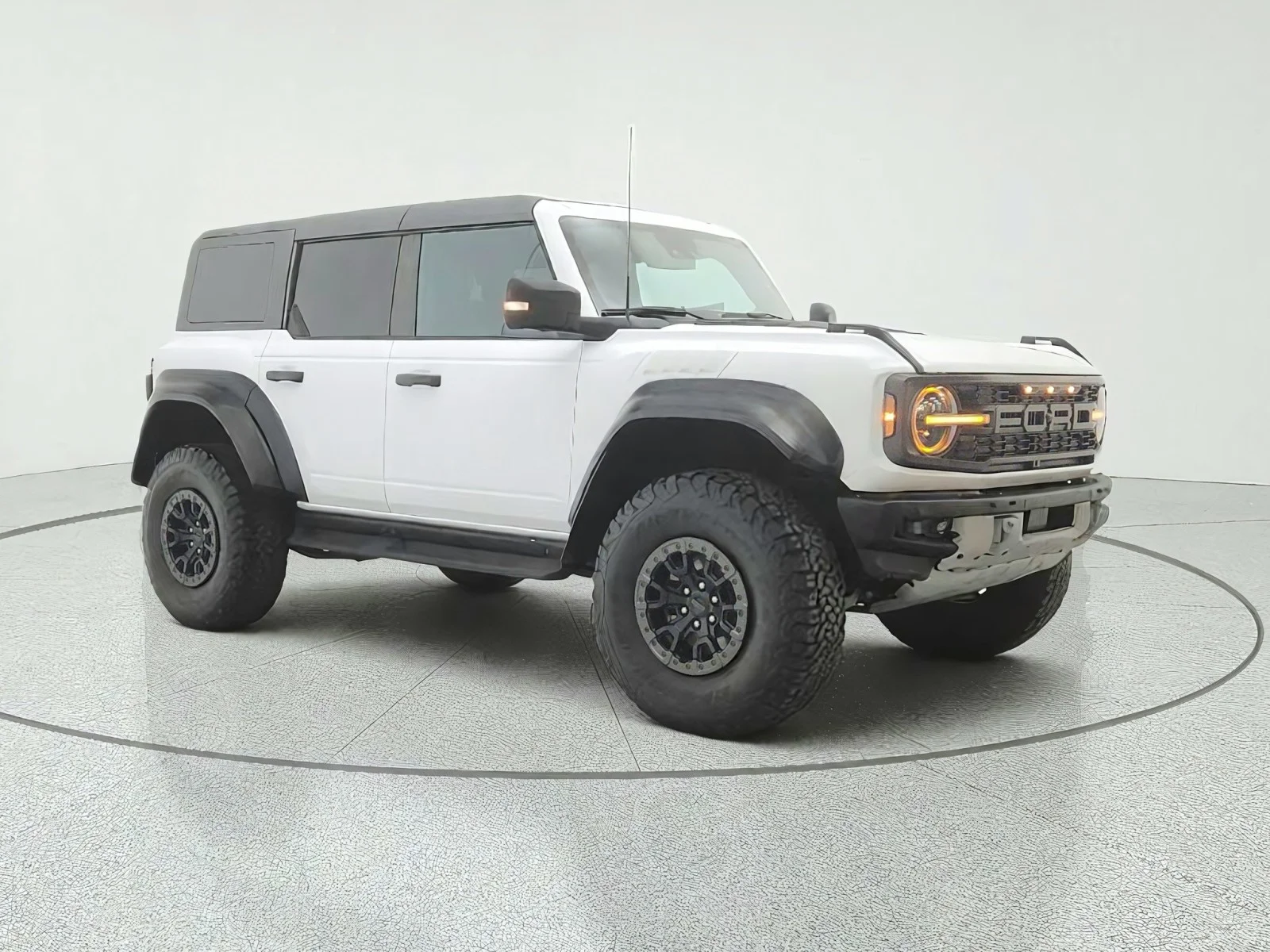 Used 2023 Oxford White Ford Raptor 4 Door Advanced 4x4 image 3