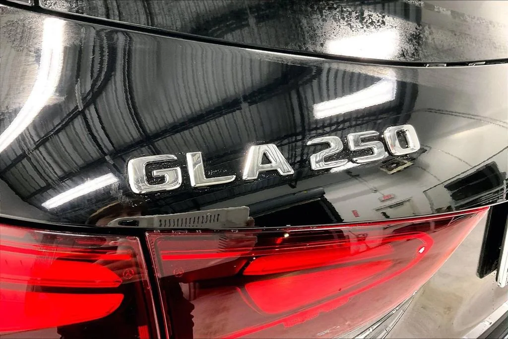 New 2026 Night Black Mercedes-Benz GLA 250 image 27