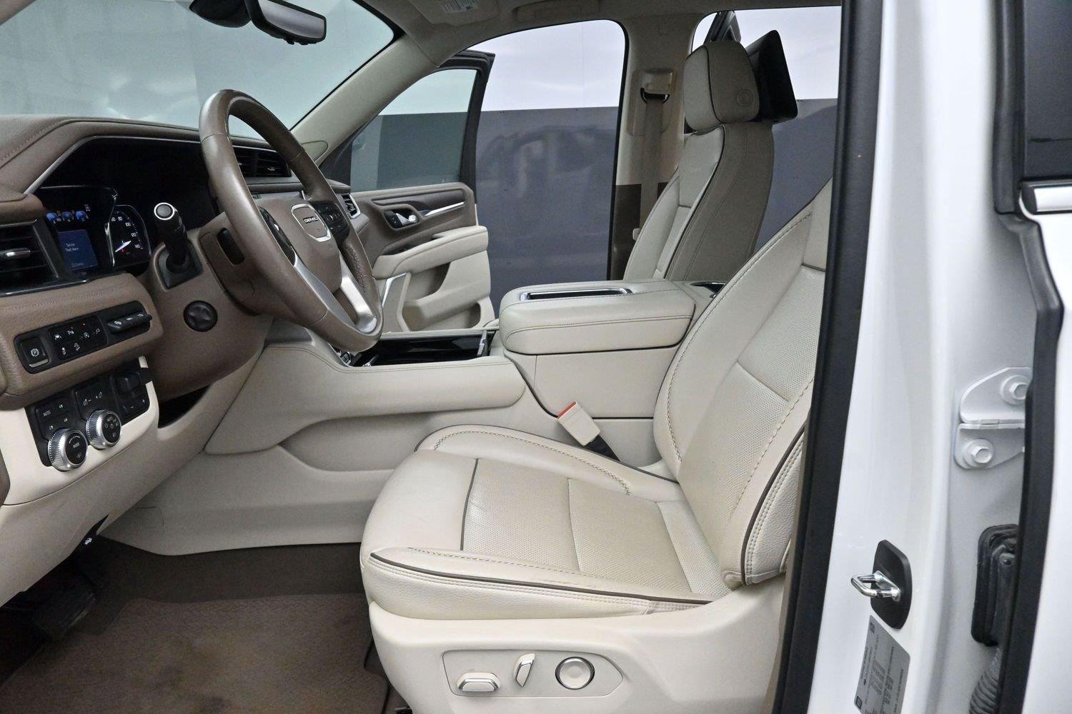 Used 2021 WHITE FROST TRICOAT GMC Denali image 16
