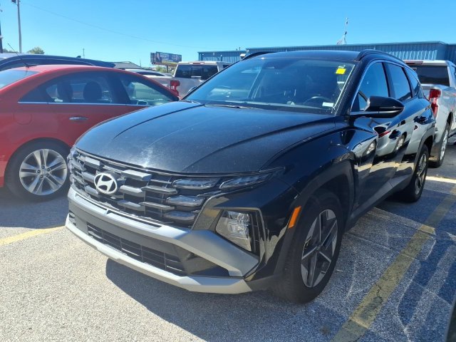 Used 2025  Hyundai SEL Convenience image 1