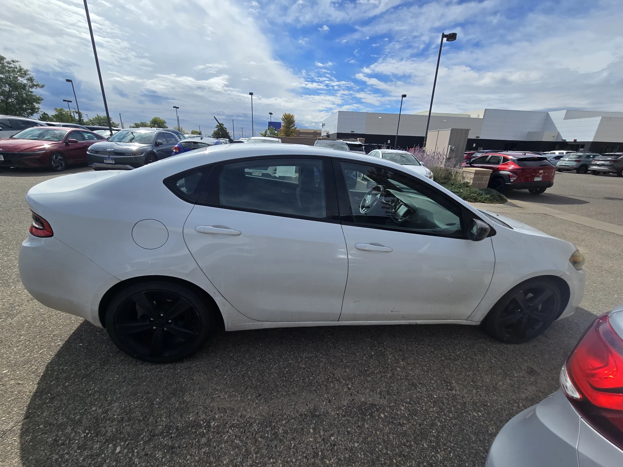 Used 2015 Bright White Clearcoat Dodge SXT image 7