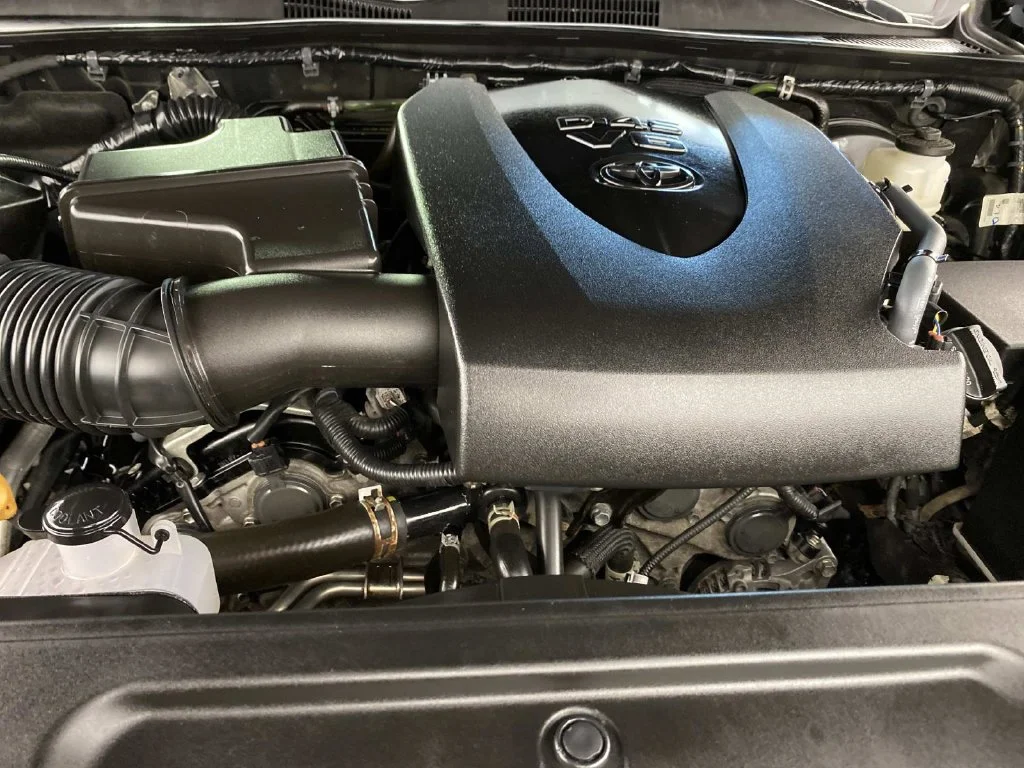Used 2022 Magnetic Gray Metallic Toyota SR5 image 30