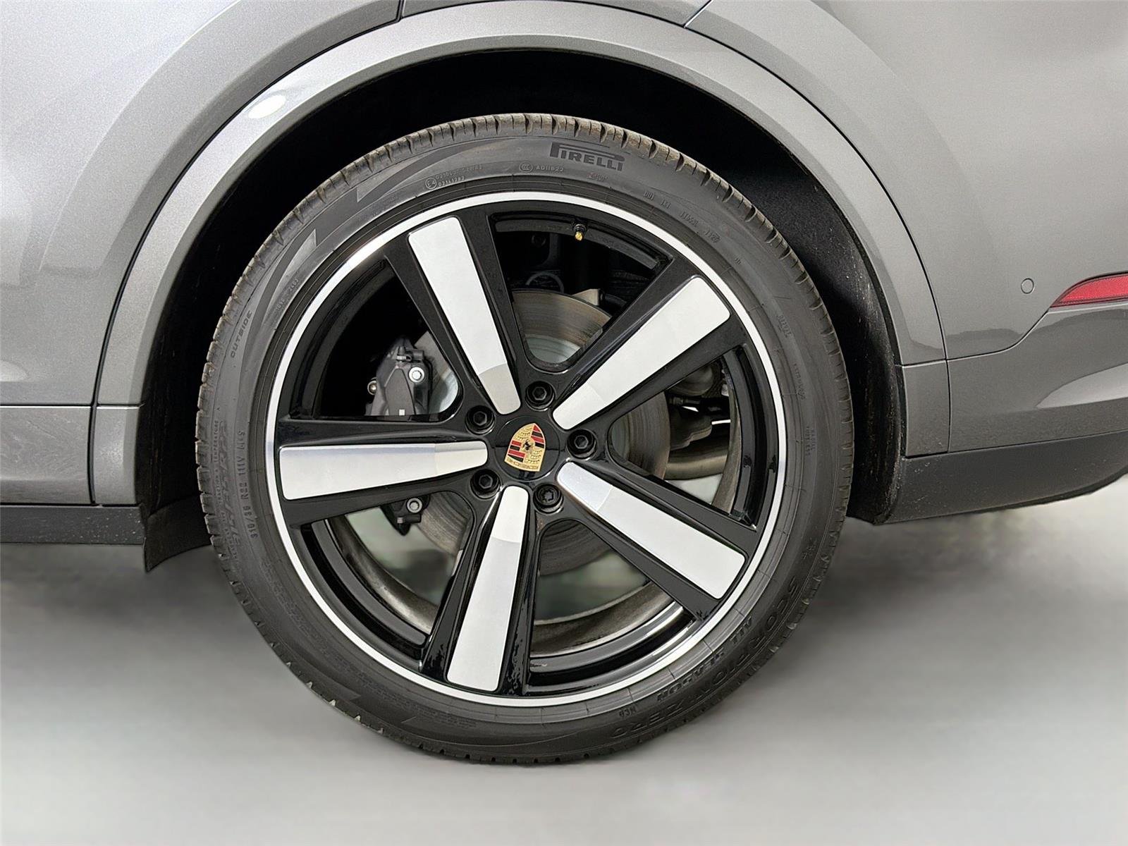 New 2025 Quartzite Grey Metallic Porsche Coupe image 12