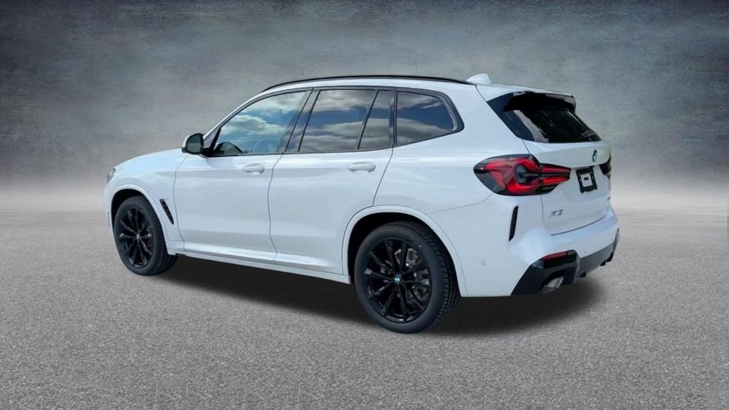 Used 2024 White BMW xDrive30i image 16