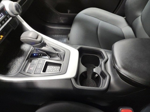 Used 2020 Midnight Black Metallic Toyota LE image 29