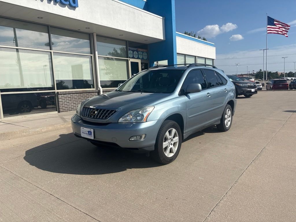 Used 2004 Blue Lexus 330 image 1