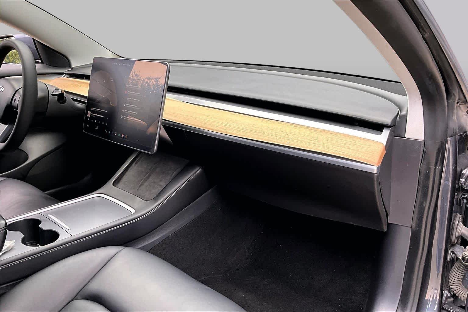Used 2021 Deep Blue Metallic Tesla Standard Range Plus image 17