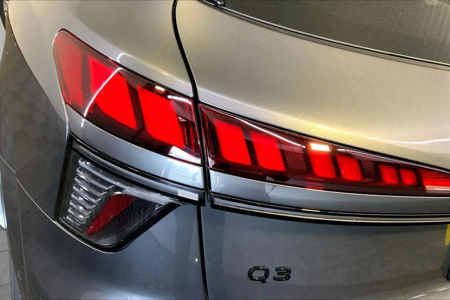 New 2026 Daytona Gray pe Audi S line image 14