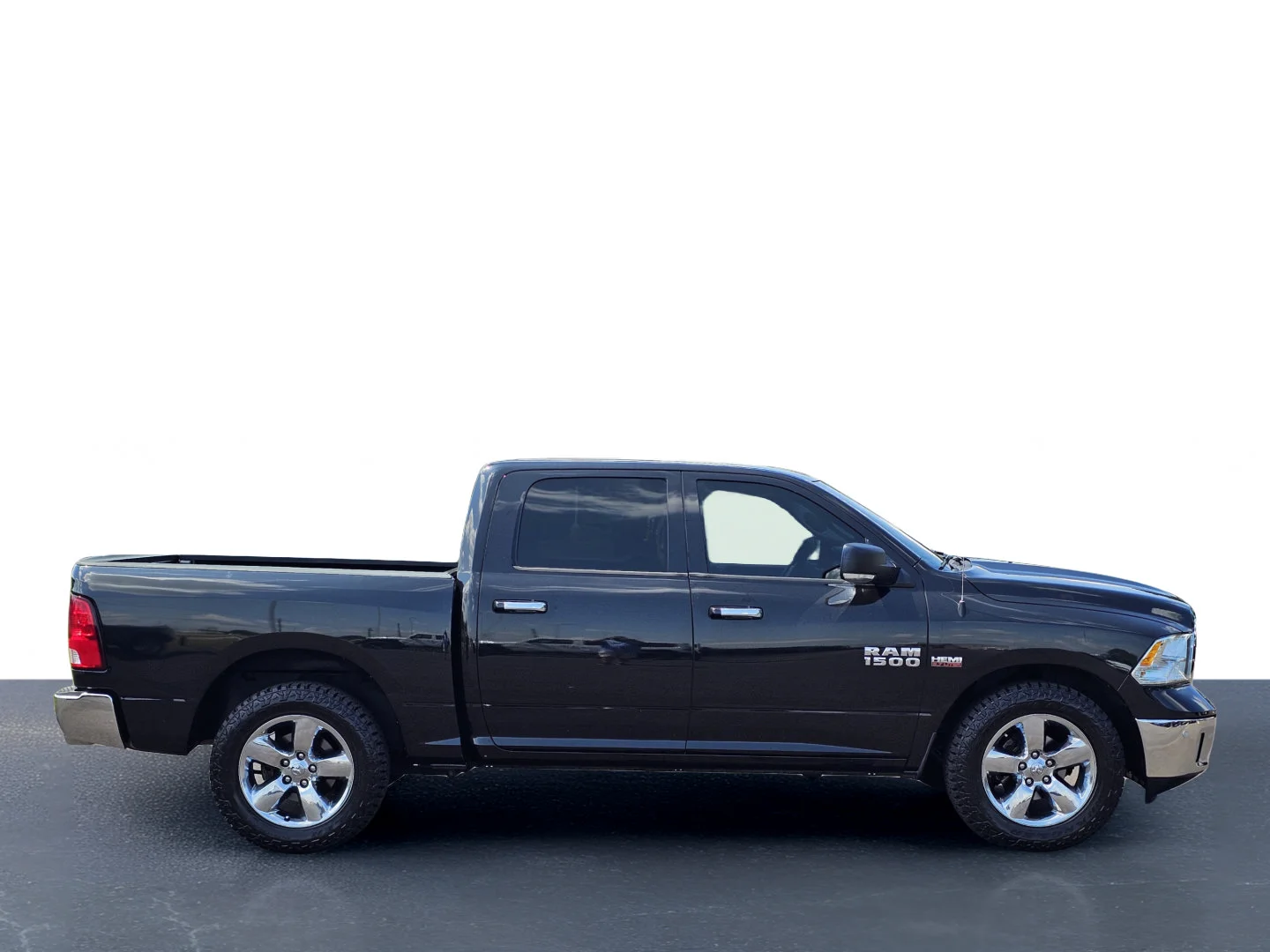 Used 2017 Brilliant Black Crystal Pearlcoat Ram Big Horn image 8