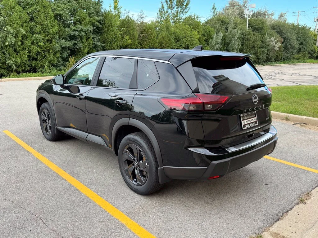 New 2027 Super Black Nissan SV image 6