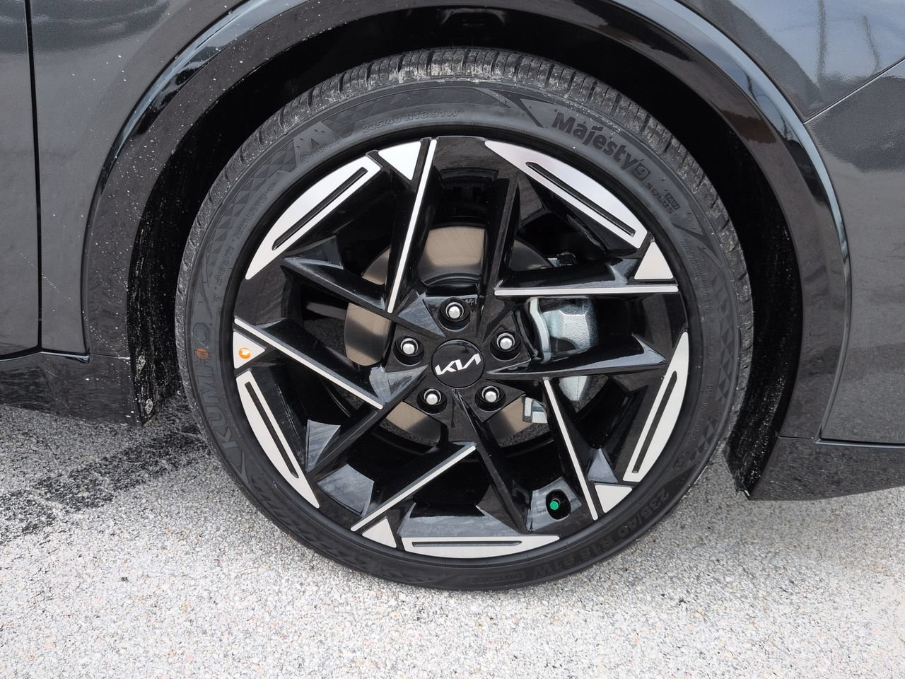 New 2026 Interstellar Gray Kia GT-Line image 11