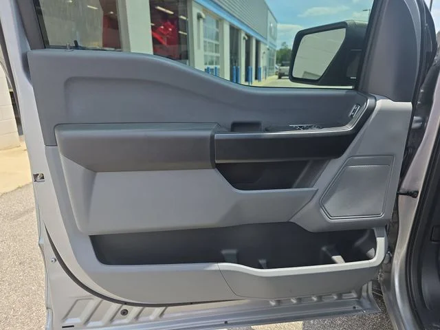 Used 2025 Silver Ford XL image 22