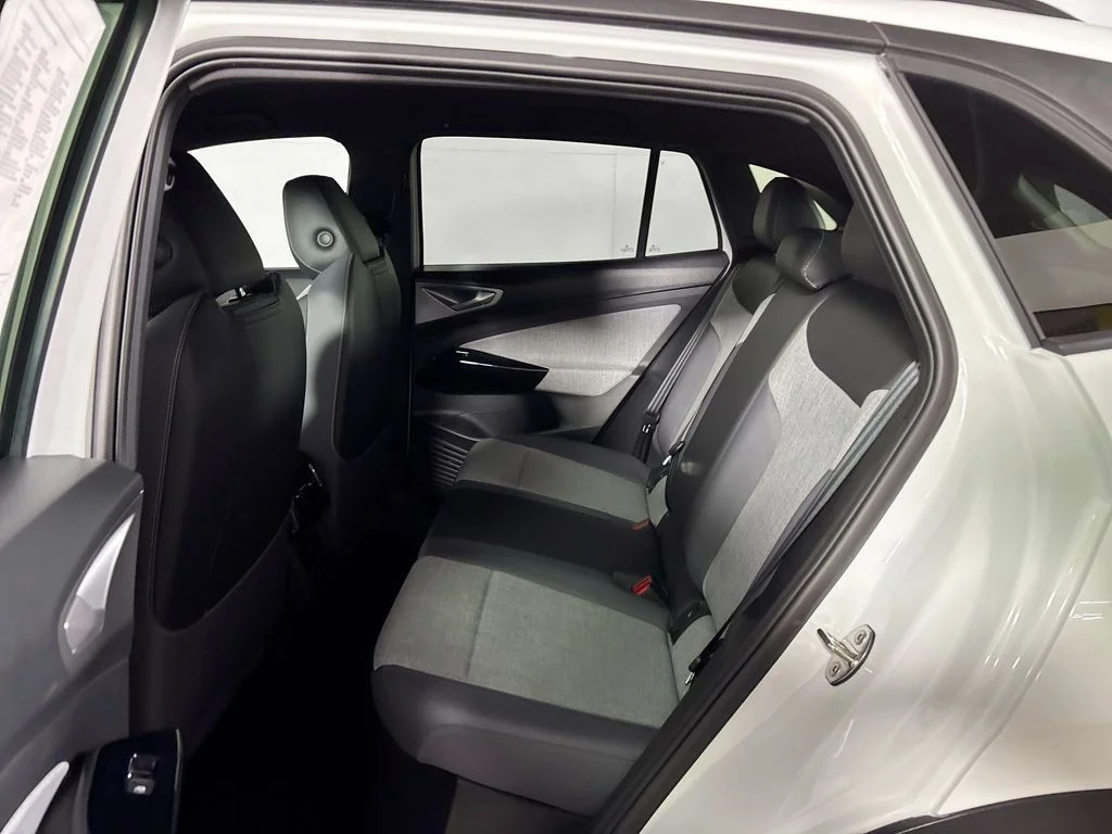 Certified Used 2024 White Volkswagen Standard image 22