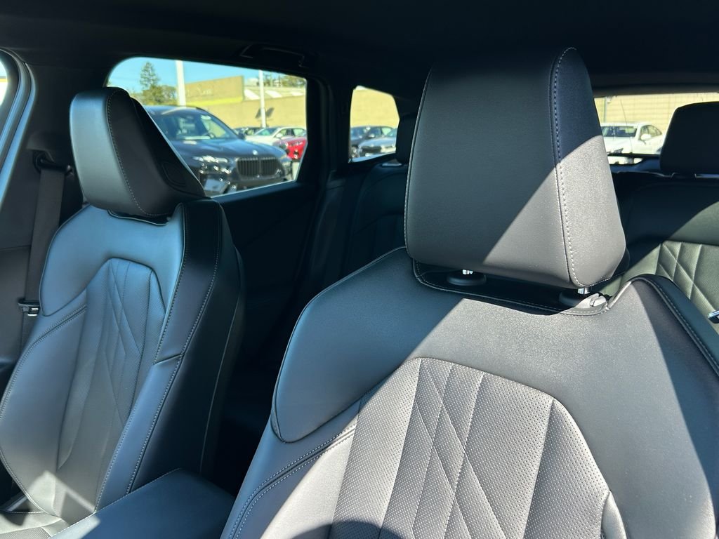 Used 2026 Skyscraper Grey Metallic BMW 30 xDrive image 14