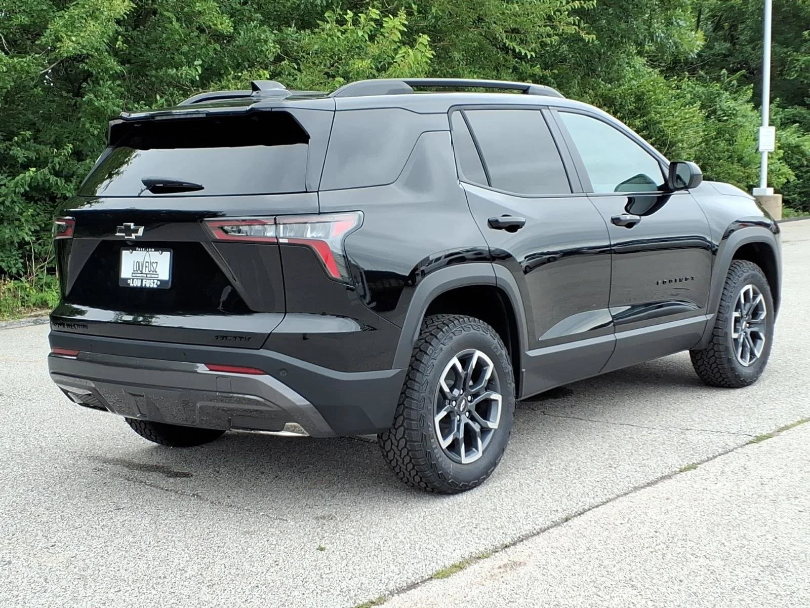 New 2026 Mosaic Black Metallic Chevrolet ACTIV image 16