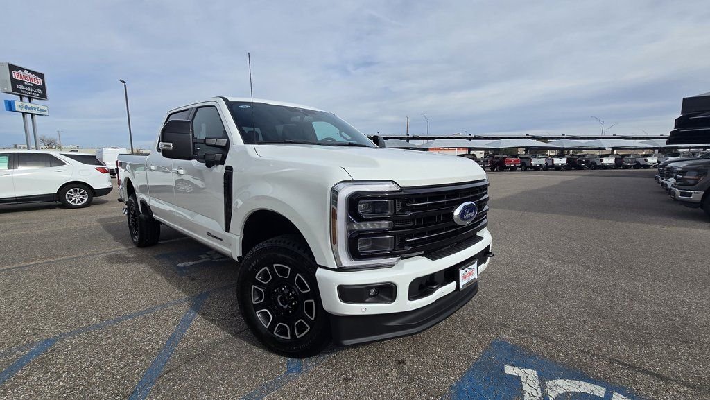 2026 Ford F-250 Super Duty Platinum - Photo 6
