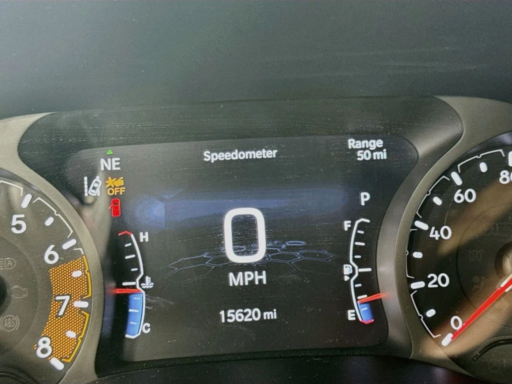 Used 2025 Blue Jeep Latitude image 15