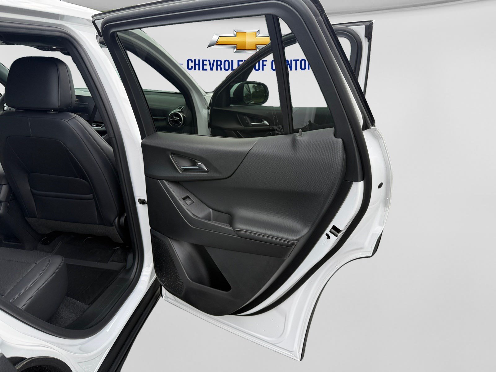2027 Chevrolet Equinox LT - Photo 16