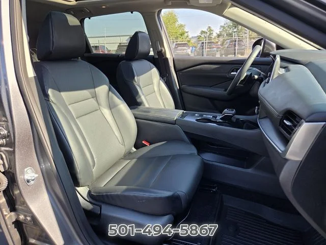 Used 2025 Gray Nissan SV image 15