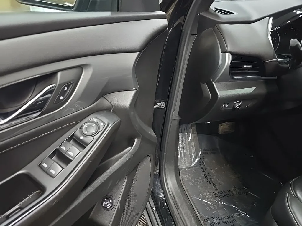 Used 2023 Black Chevrolet LT Leather image 27