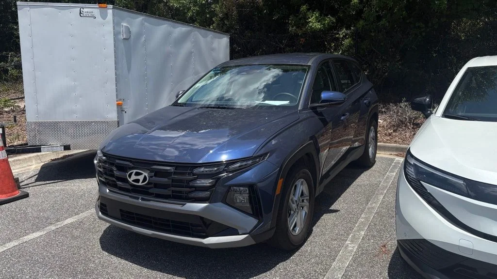 Used 2026 Blue Hyundai SE image 2