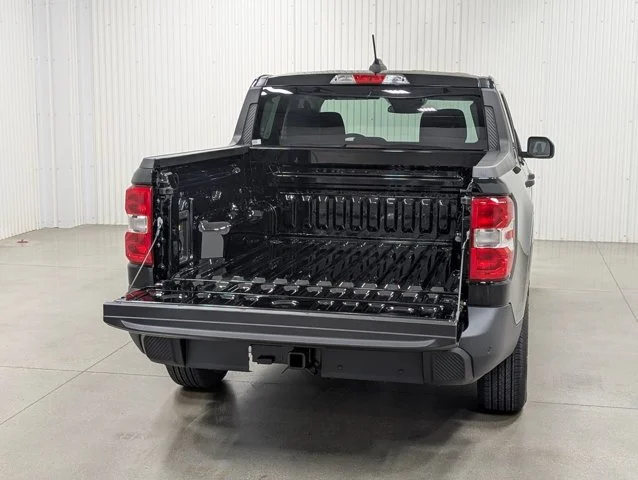 New 2026 Shadow Black Ford XLT image 49