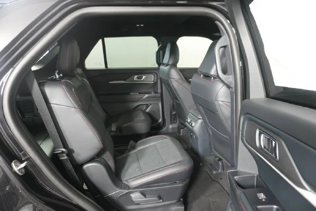 New 2026 Agate Black Metallic Ford ST image 30