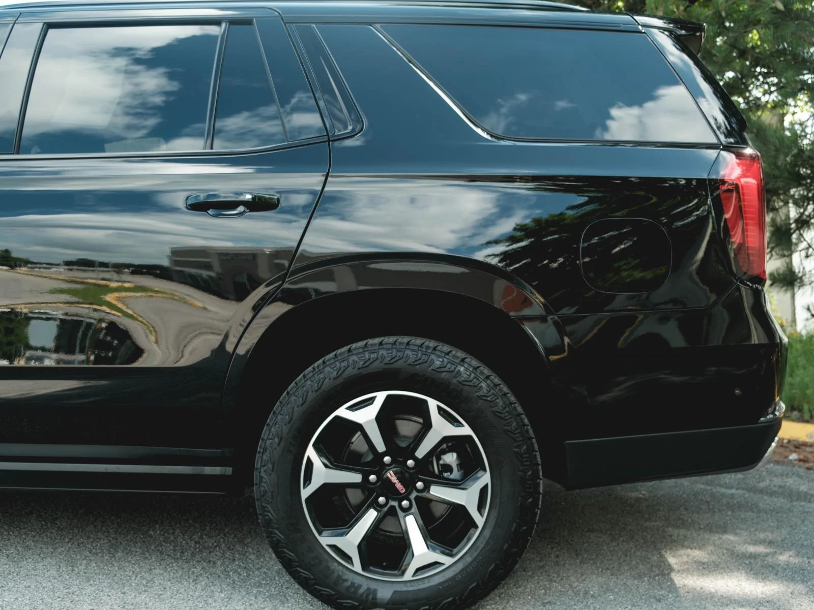 Used 2026 Onyx Black GMC AT4 image 67