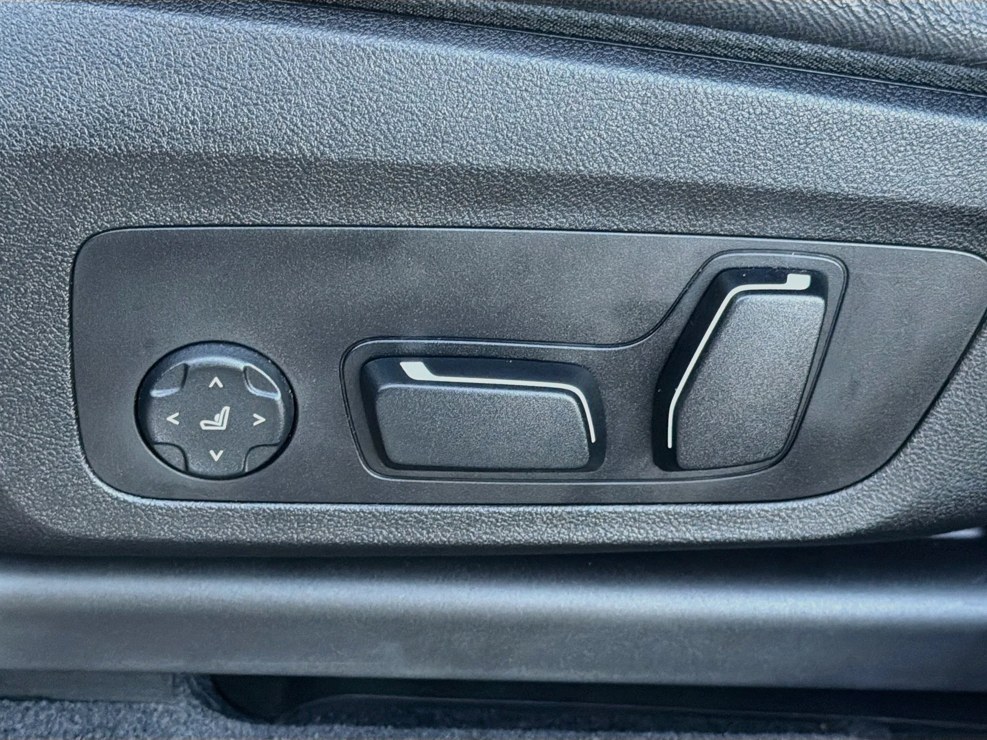 Used 2024 Brooklyn Grey Metallic BMW M40i image 25
