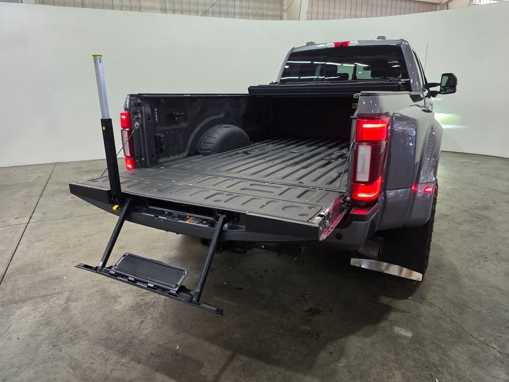 Used 2021 Gray Ford Limited image 11