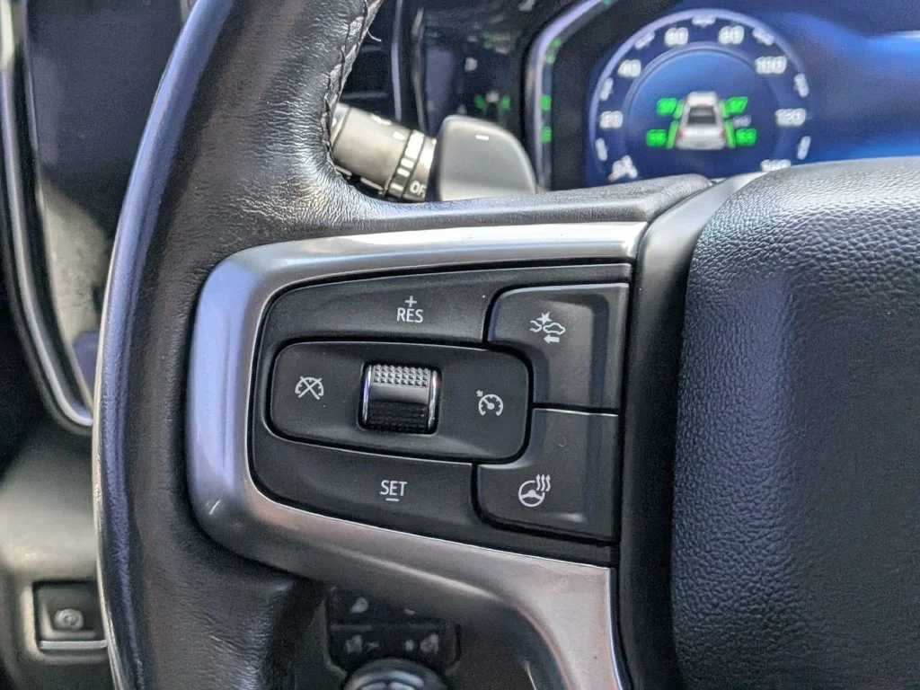 Used 2022 Gray Chevrolet LTZ image 21