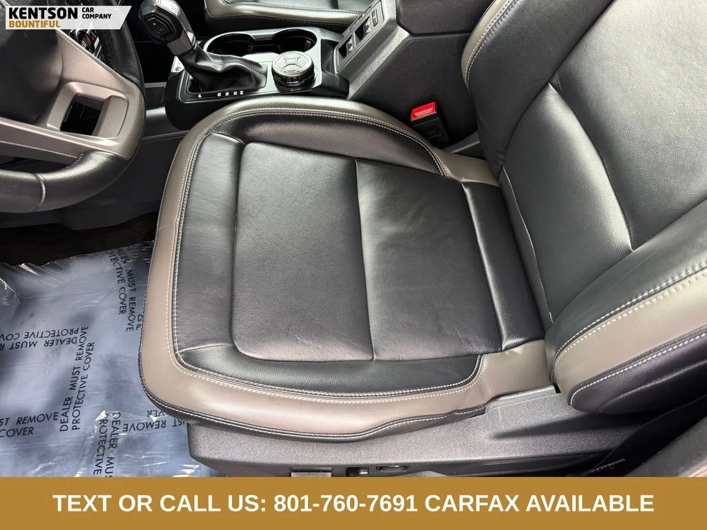 Used 2025 Gray Ford Outer Banks image 28