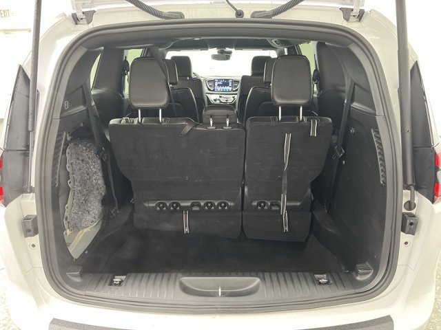 2025 Chrysler Pacifica Select - Photo 28